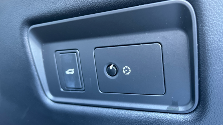 Land Rover Range Rover Sport 3.0 SDV6 HSE 5dr Auto Diesel Estate